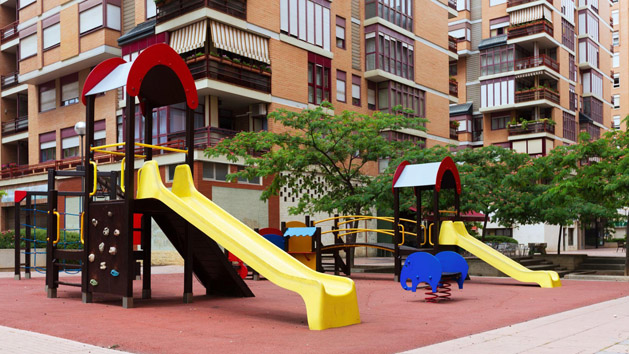 Размеры детской площадки: от чего зависят и где прописаны